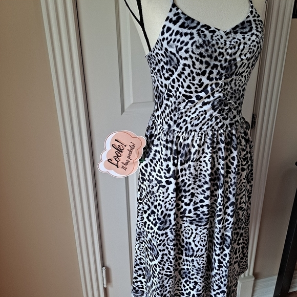 Yathon Size Small Women's Black/White Cheetah Print Sundress - Picture 2 of 11